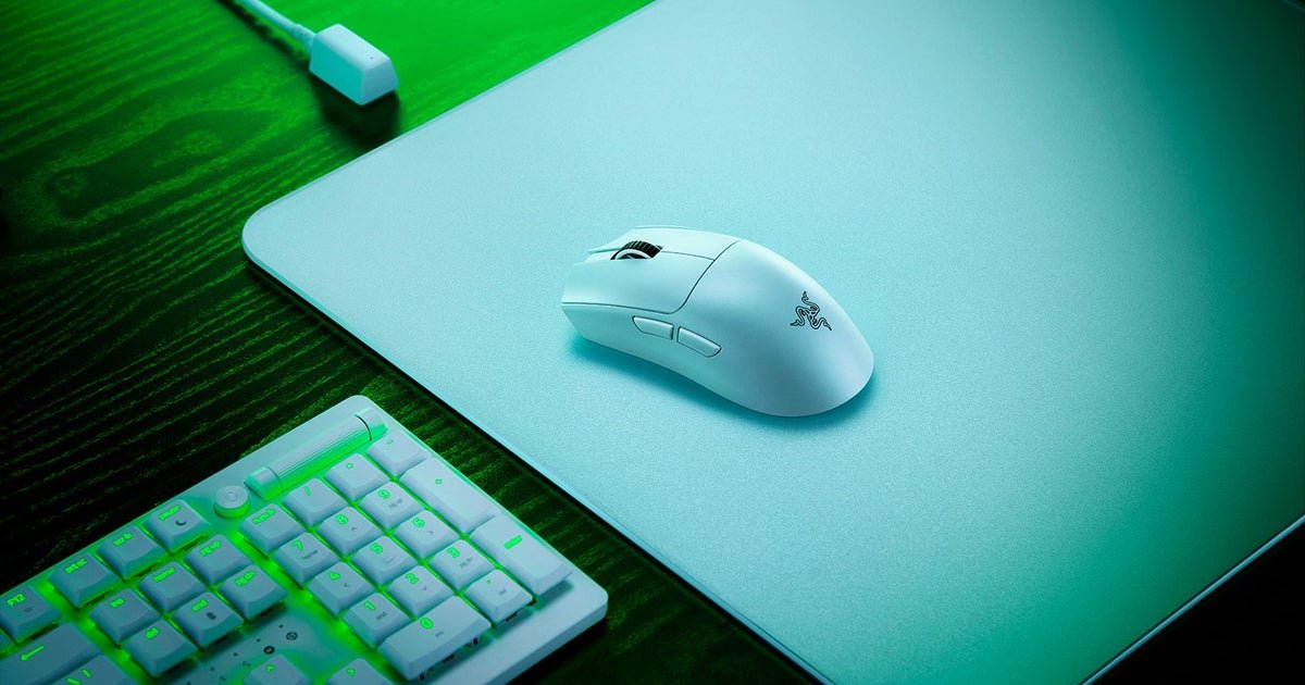 https___medias-p1-phoenix-razer_-com_sys-master-phoenix-images-container_hf3_h61_9879159406622_240909-viper-v3-pro-white-1500x1000-2