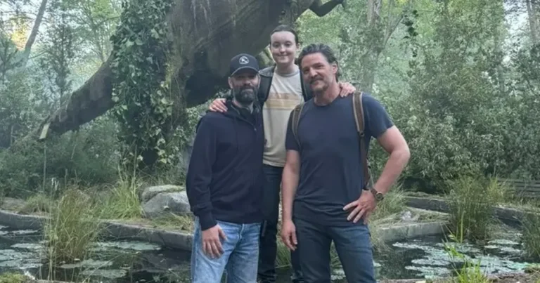neil-druckmann-on-the-set-of-the-last-of-us-season-two-with-pedro-pascal-and-bella-ramsey-1